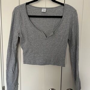 TNA Gray Ribbed V-Neck Crop Top